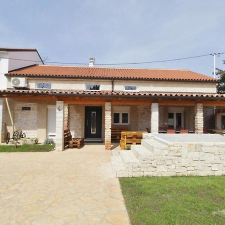 Villa Alina With Pool Savudrija Exterior photo