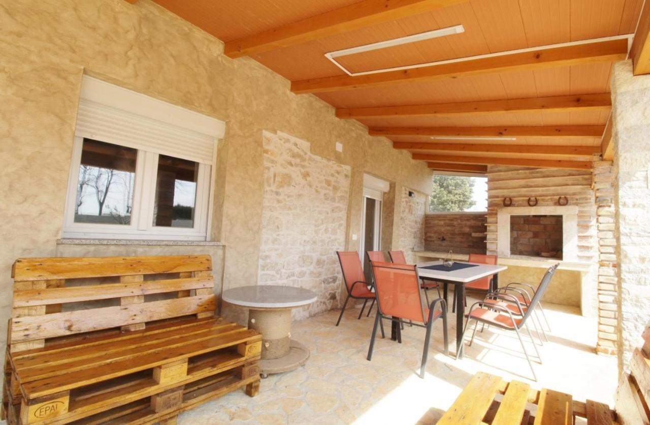 Villa Alina With Pool Savudrija Exterior photo